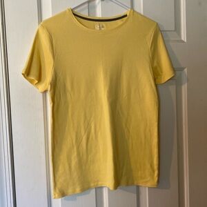 Top ( Croft & Barrow Classic Tee Shirt )